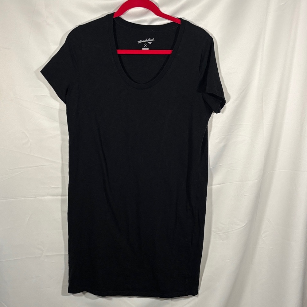 Universal Thread Black Short Sleeve Tee Sz M
